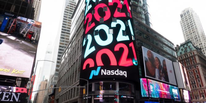 Following the ringing of the virtual bell at the Nasdaq Tower in Times Square, New York, Codere Online is now live on the North American stock market.
